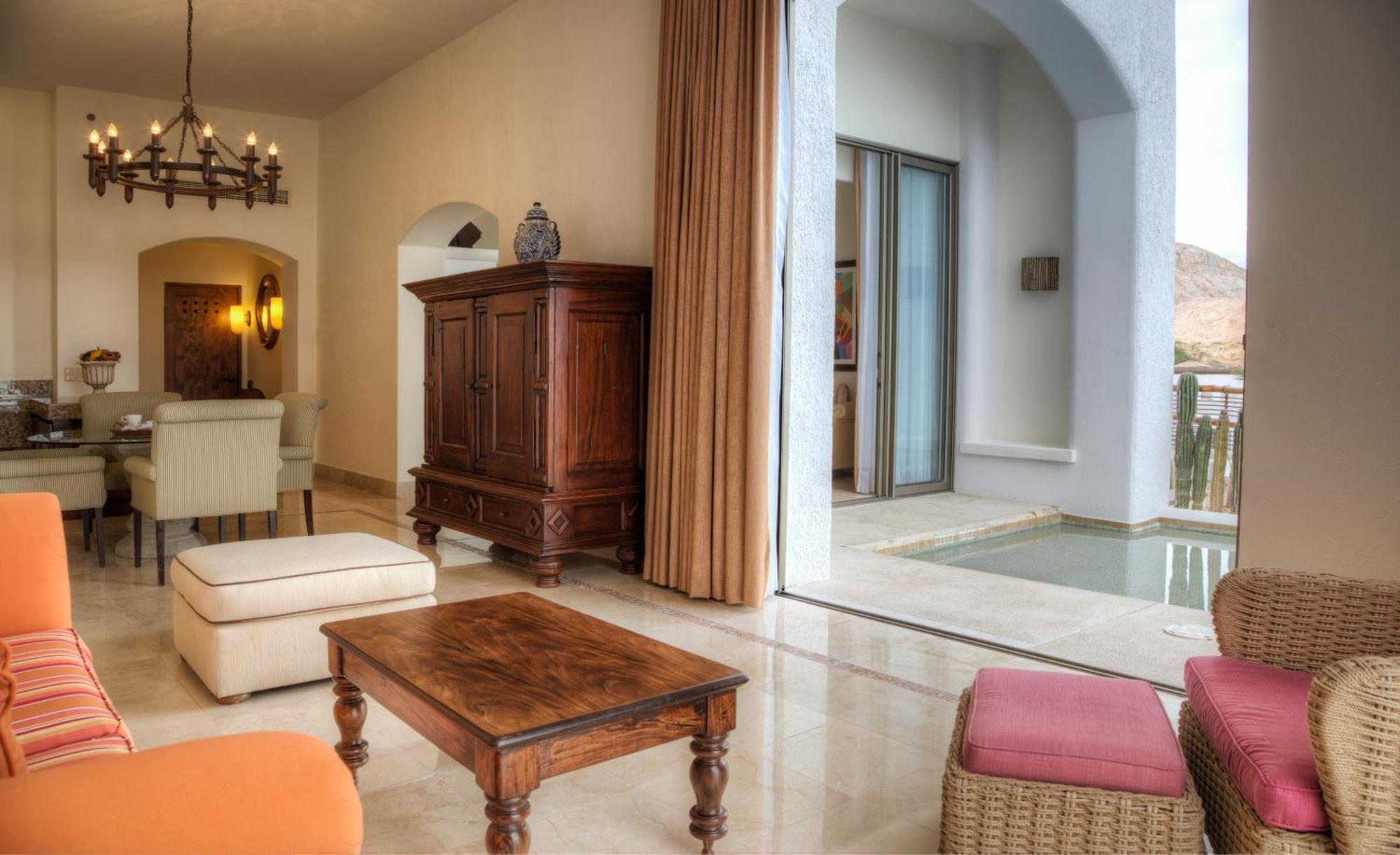 Master Suite Plunge Pool,1145677651:JPEG
